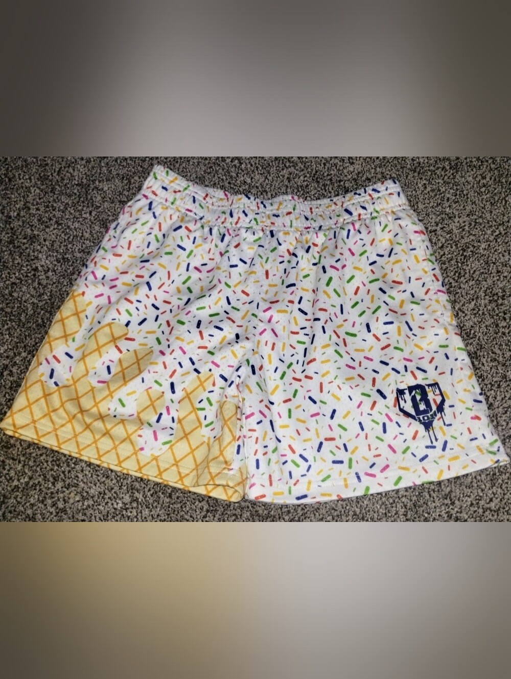 NWT Baseball lifestyle 101 Vanilla ice cream shorts Men's Size XL